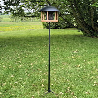 Foderhus på spyd - Model Cottage