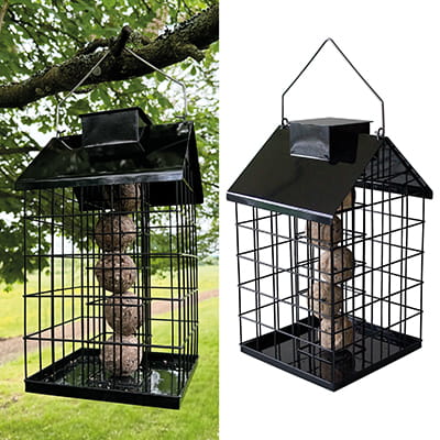 Foderautomat til mejsebolde med værn og ophæng