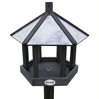 Foderhus på ben - 6 kantet